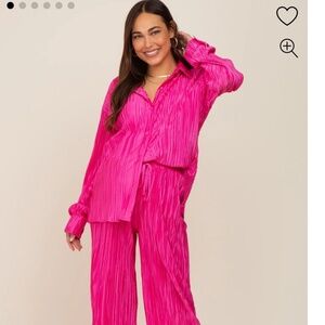 Worn 1 time Fuchsia Pleated Plisse Button Up Two-Piece Maternity Set